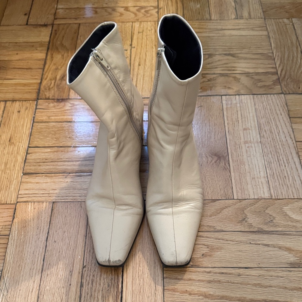 Vagabond leather boots